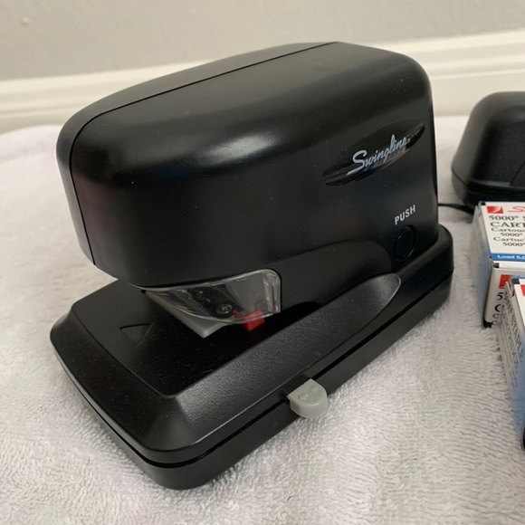 Swingline Electric Stapler 69008 - High Volume 30 Sheet Cap - 6 Packs of Staples - Picture 5 of 9